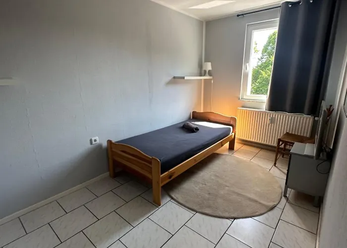 Апартаменты Monteurswohnung Am Schloss 3 Гельзенкирхен